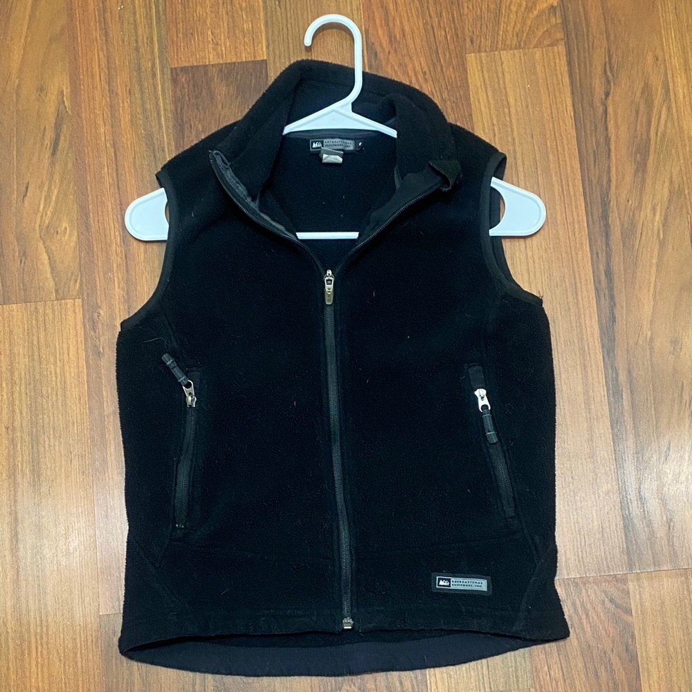 REI Black Fleece Vest